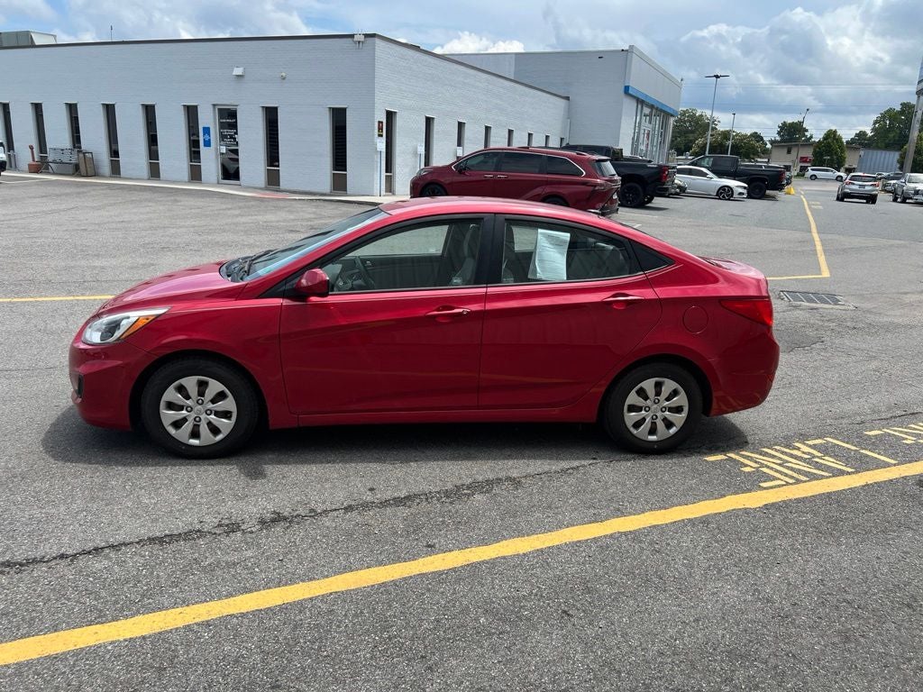 2016 Hyundai ACCENT SE