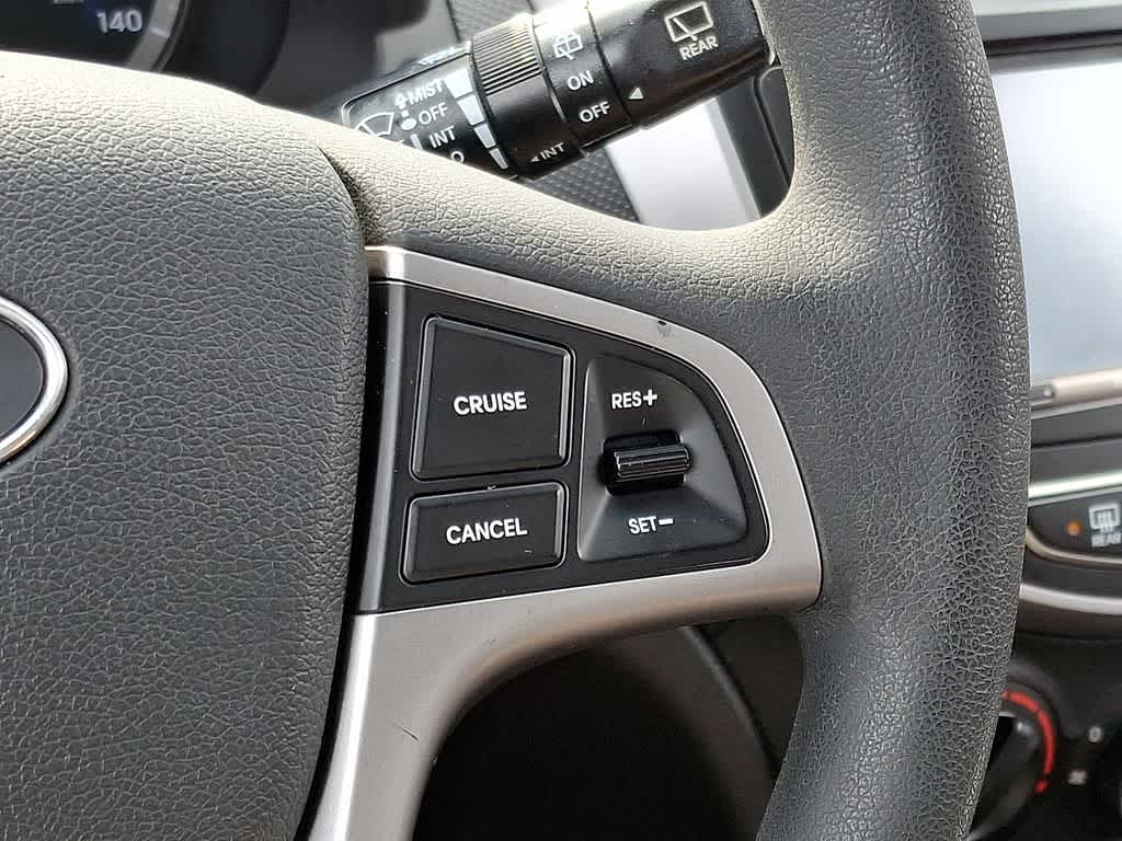 2017 Hyundai ACCENT SE