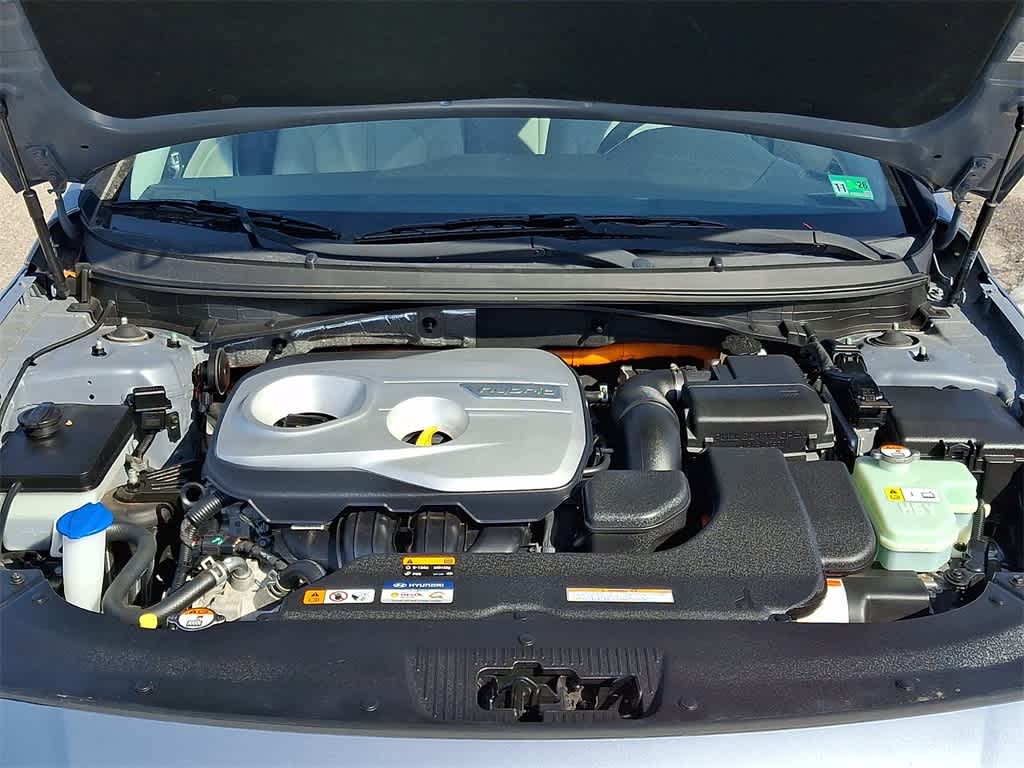 2016 Hyundai SONATA HYBRID SE