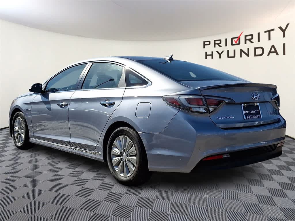 2016 Hyundai SONATA HYBRID SE