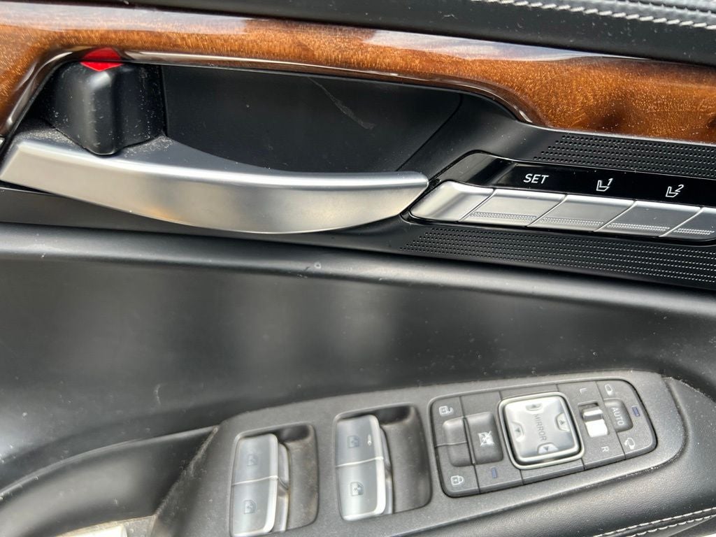 2018 Genesis G90 3.3T Premium