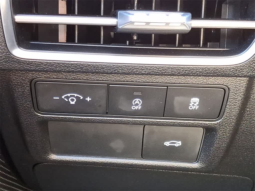 2025 Hyundai SONATA SE