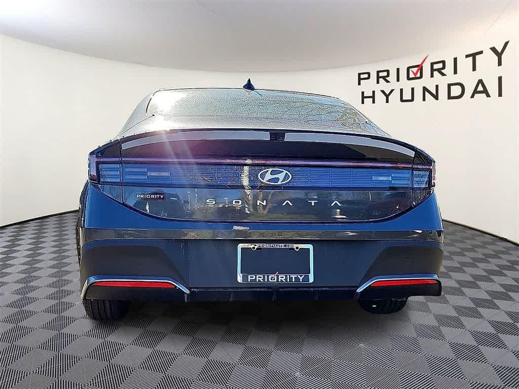 2026 Hyundai SONATA SE