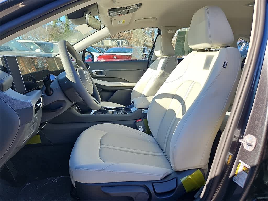 2026 Hyundai SONATA SE