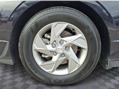 2025 Hyundai SONATA SE