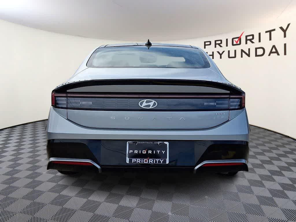 2026 Hyundai SONATA HYBRID SEL