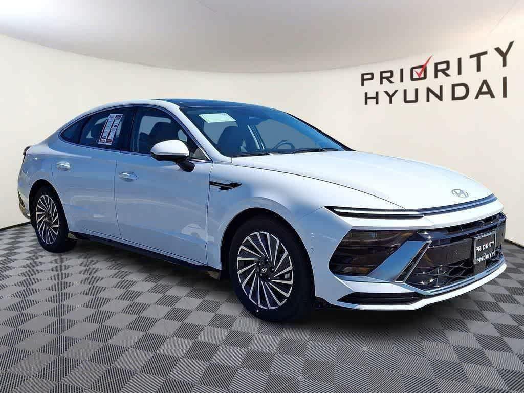 2026 Hyundai SONATA HYBRID Limited
