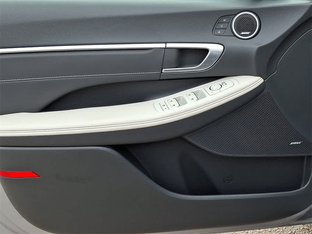 2023 Hyundai SONATA HYBRID Limited