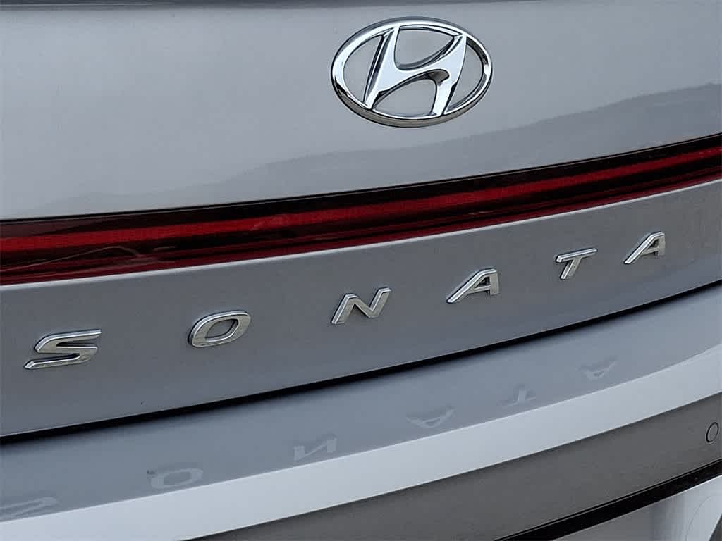 2023 Hyundai SONATA HYBRID Limited