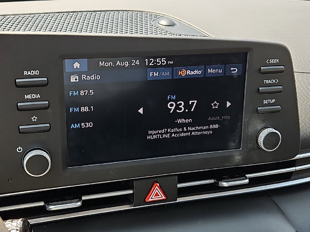 2024 Hyundai ELANTRA SE