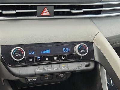 2022 Hyundai ELANTRA SEL
