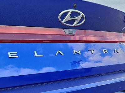 2022 Hyundai ELANTRA SEL