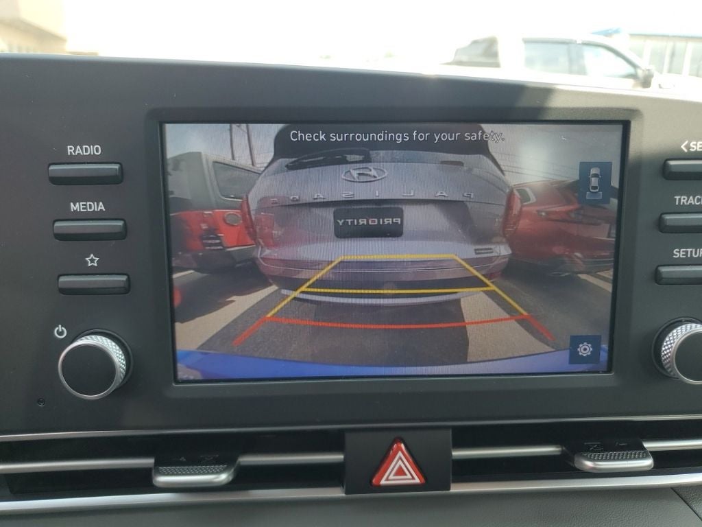 2022 Hyundai ELANTRA SEL