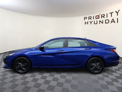 2022 Hyundai ELANTRA SEL