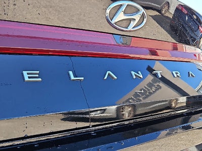 2023 Hyundai ELANTRA SEL