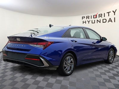 2024 Hyundai ELANTRA SEL