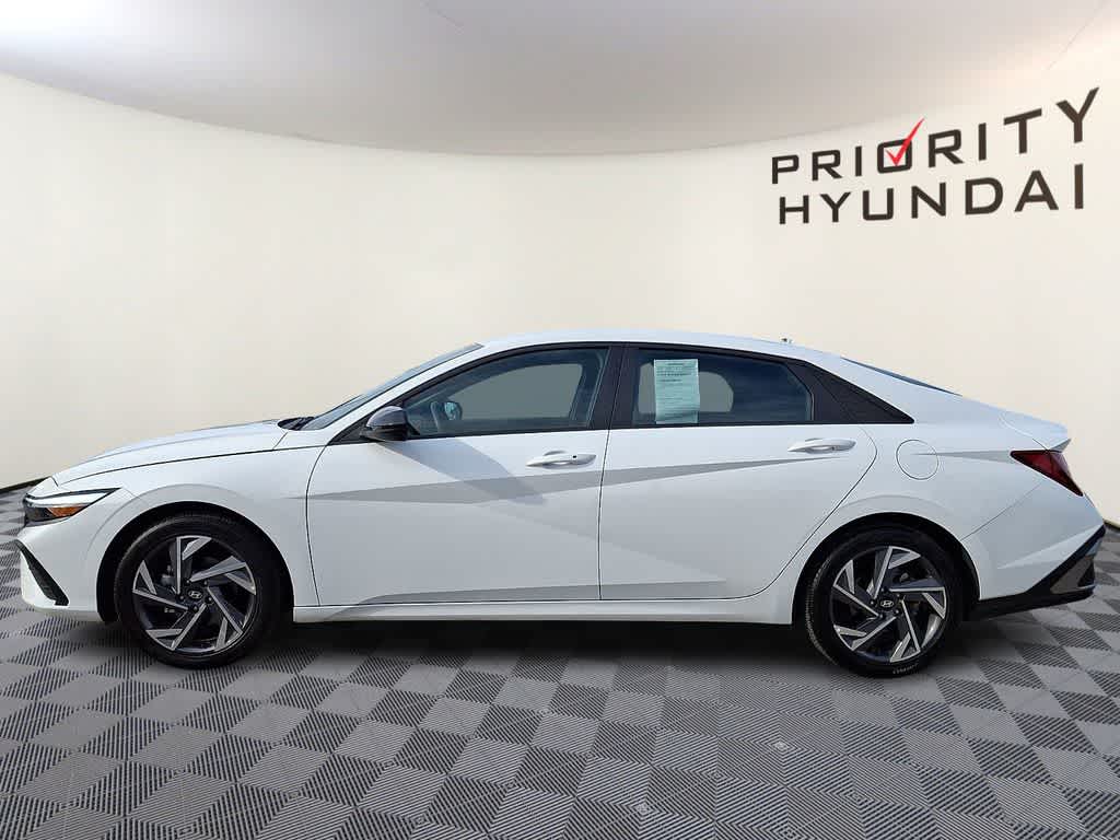 2025 Hyundai ELANTRA SEL Sport