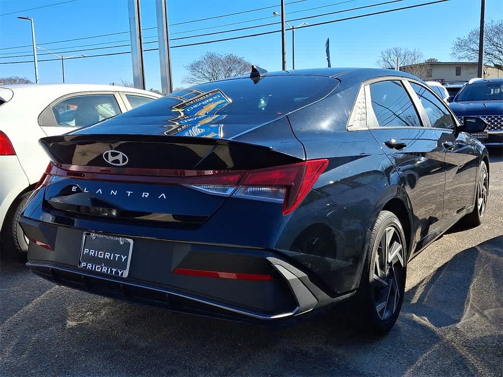 2025 Hyundai ELANTRA SEL Sport