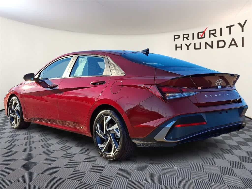 2025 Hyundai ELANTRA SEL Sport