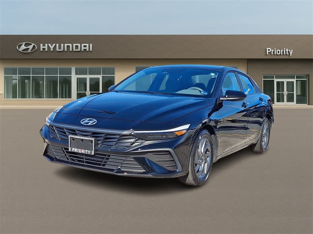 2024 Hyundai ELANTRA SEL