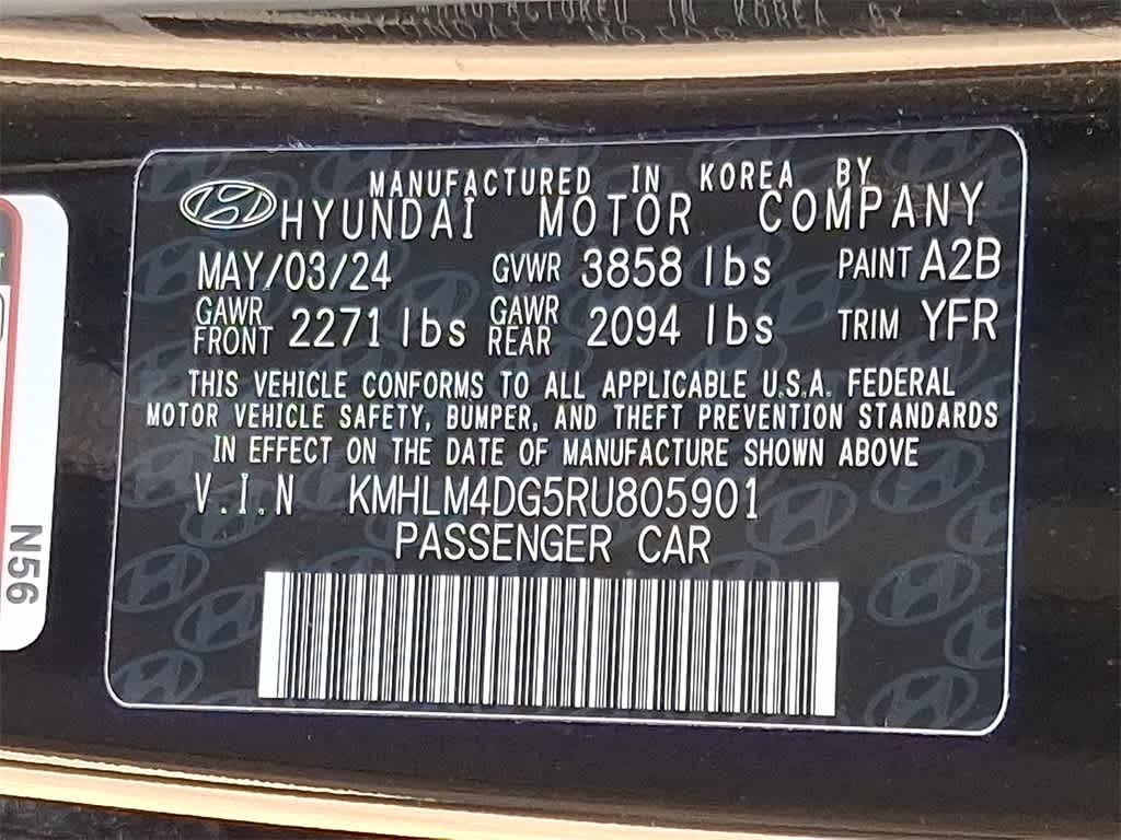 2024 Hyundai ELANTRA SEL