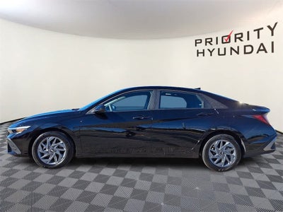 2024 Hyundai ELANTRA SEL