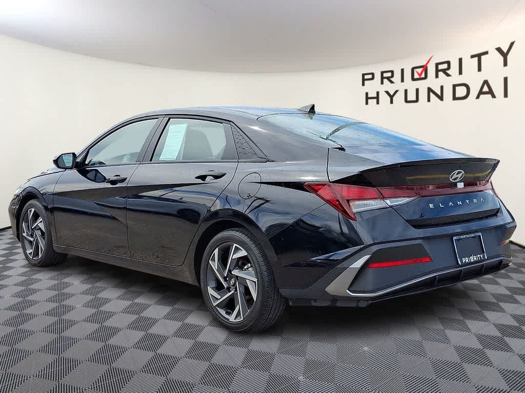 2025 Hyundai ELANTRA SEL Sport