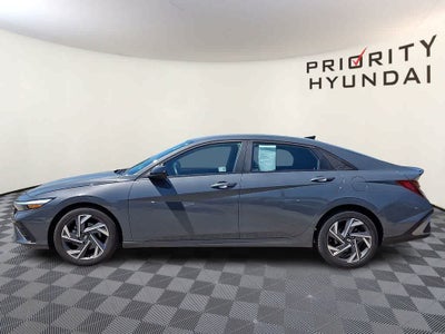 2025 Hyundai ELANTRA SEL Sport