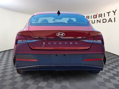 2024 Hyundai ELANTRA SEL