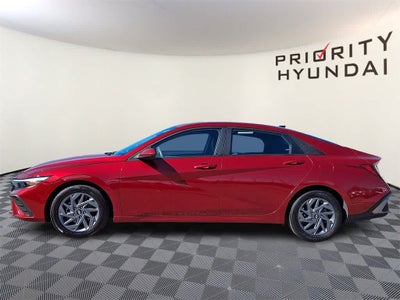 2024 Hyundai ELANTRA SEL