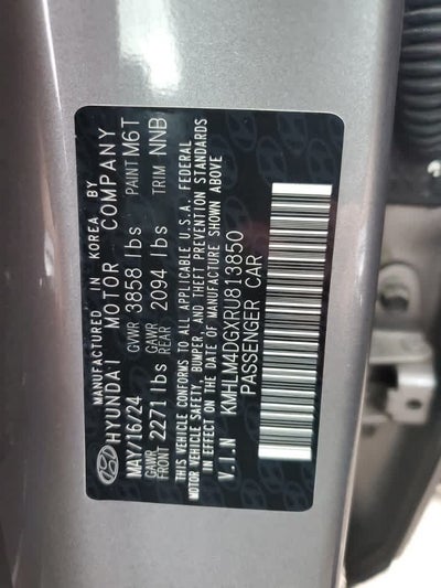 2024 Hyundai ELANTRA SEL