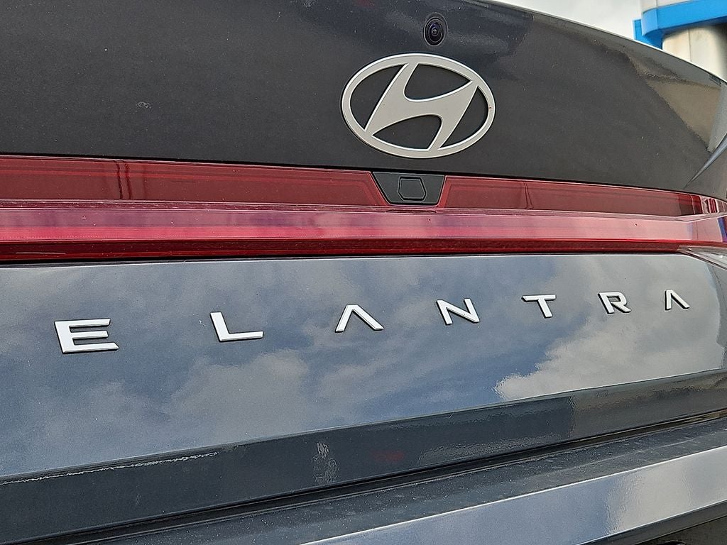2024 Hyundai ELANTRA HYBRID Limited
