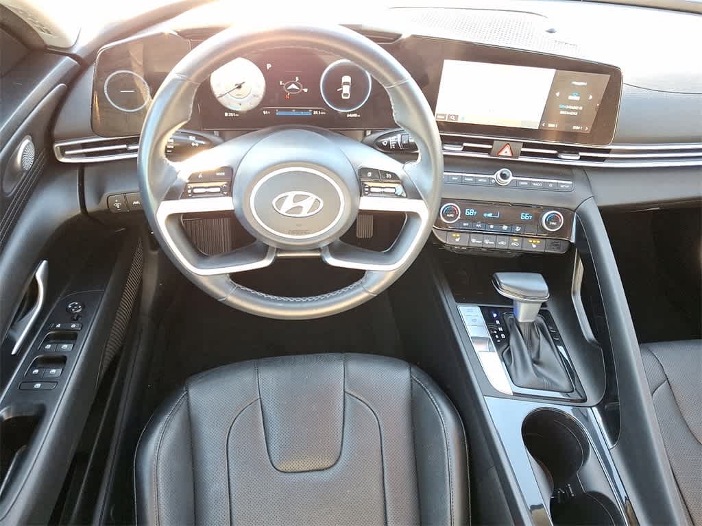 2023 Hyundai ELANTRA Limited