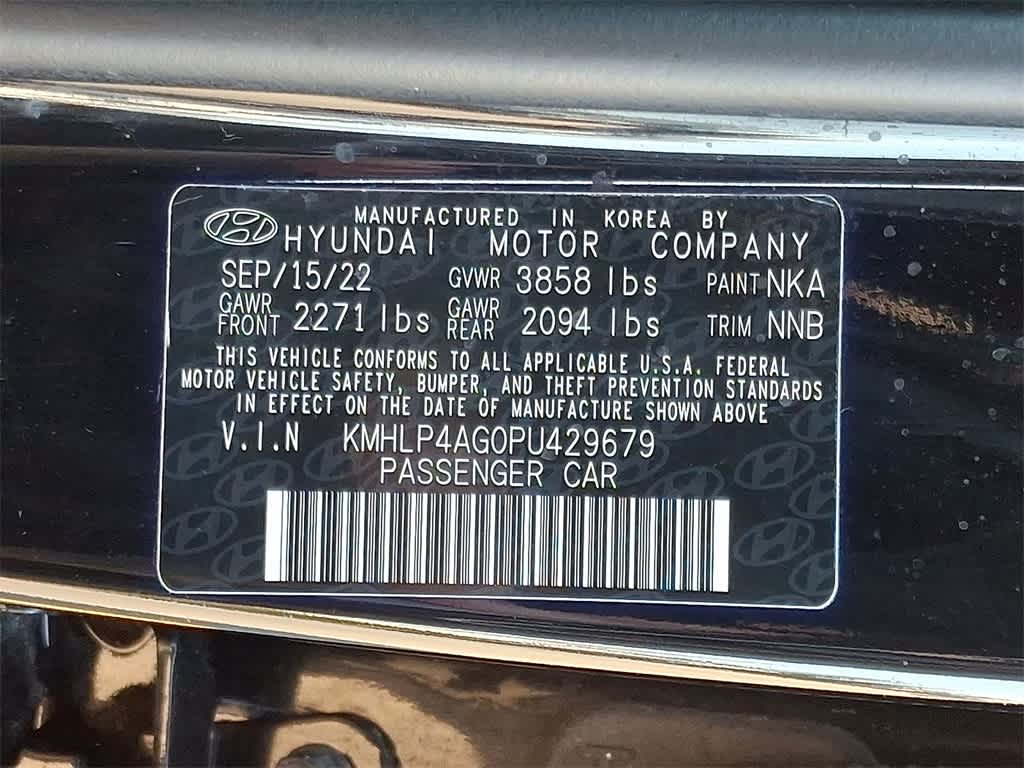 2023 Hyundai ELANTRA Limited