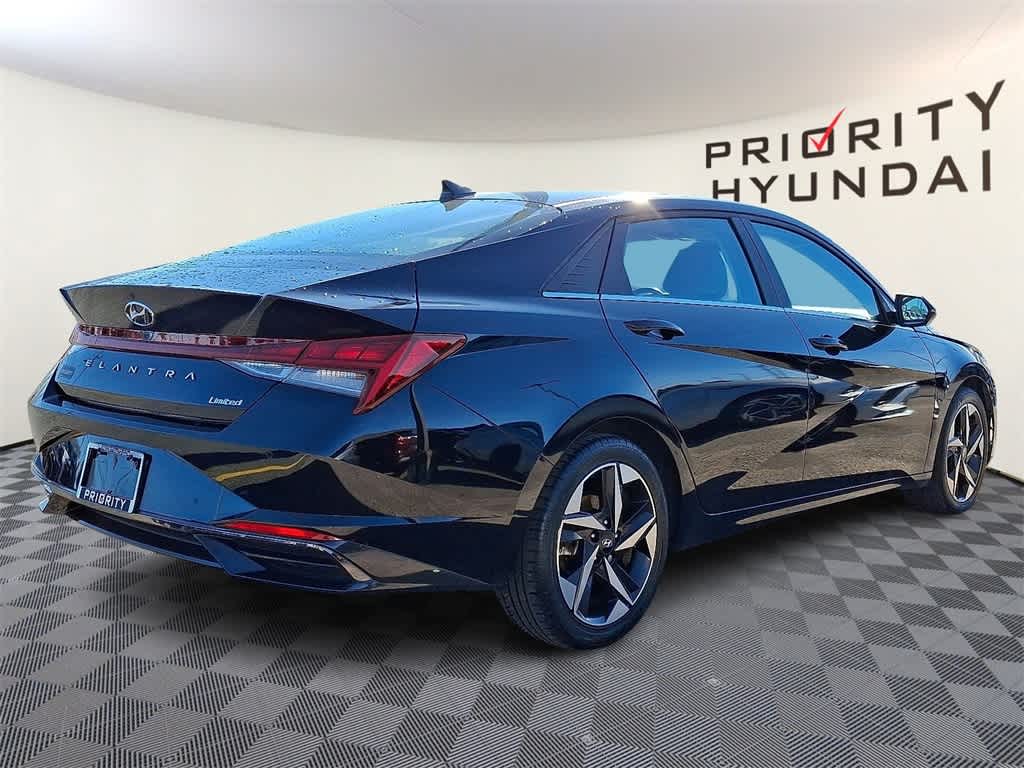 2023 Hyundai ELANTRA Limited