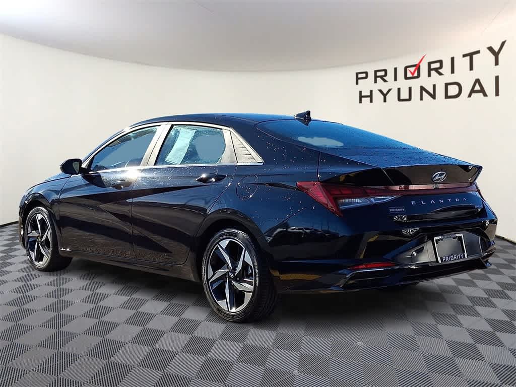 2023 Hyundai ELANTRA Limited