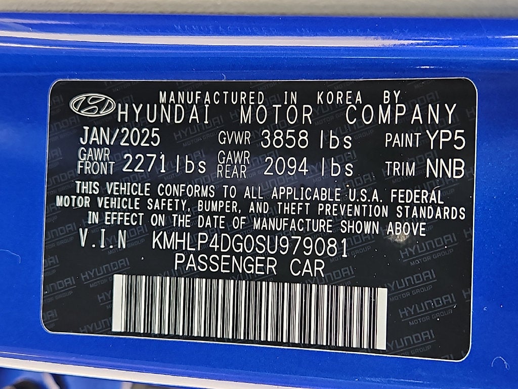 2025 Hyundai ELANTRA Limited