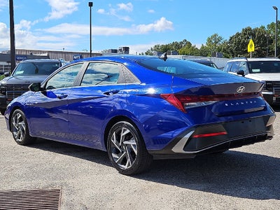 2025 Hyundai ELANTRA Limited