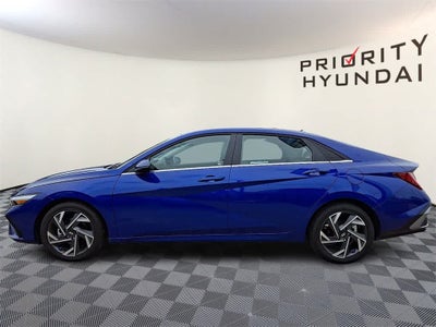 2025 Hyundai ELANTRA Limited
