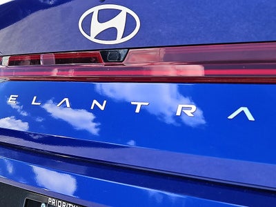 2025 Hyundai ELANTRA Limited