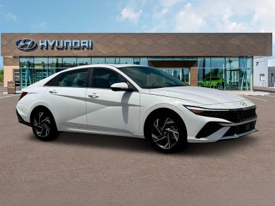 2025 Hyundai ELANTRA Limited