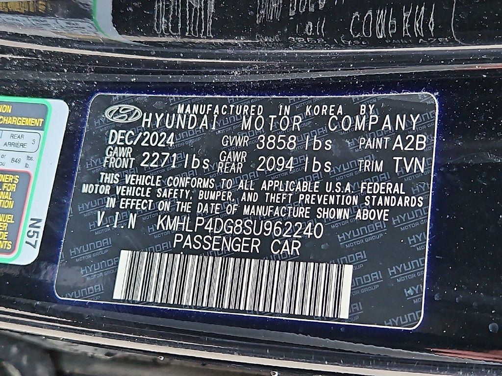 2025 Hyundai ELANTRA Limited