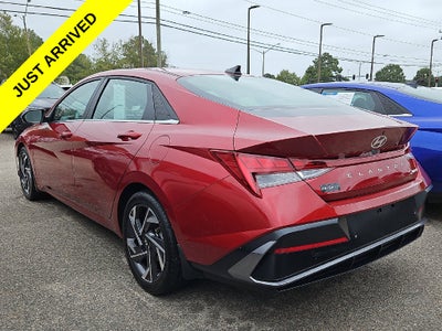 2024 Hyundai ELANTRA Limited