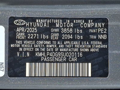 2025 Hyundai ELANTRA Limited