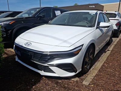 2025 Hyundai ELANTRA SEL Convenience