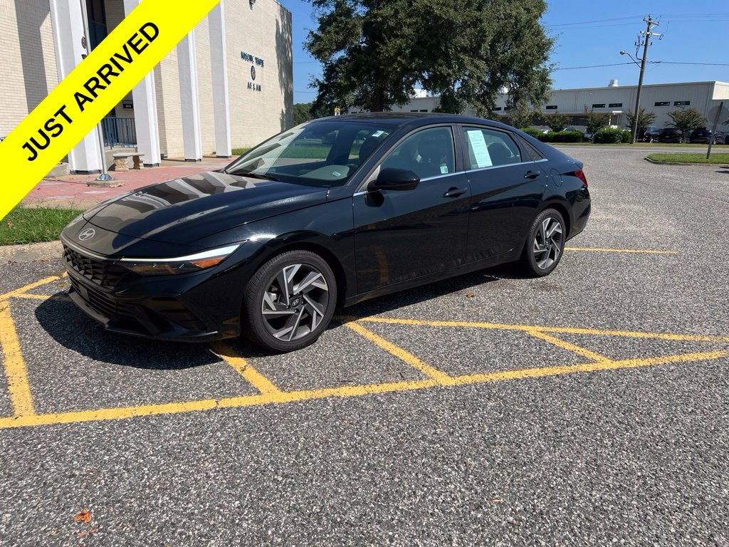 2025 Hyundai ELANTRA SEL Convenience