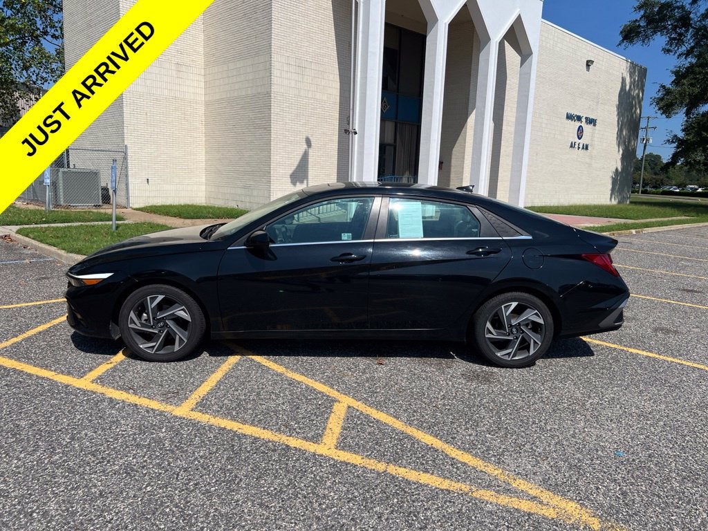 2025 Hyundai ELANTRA SEL Convenience