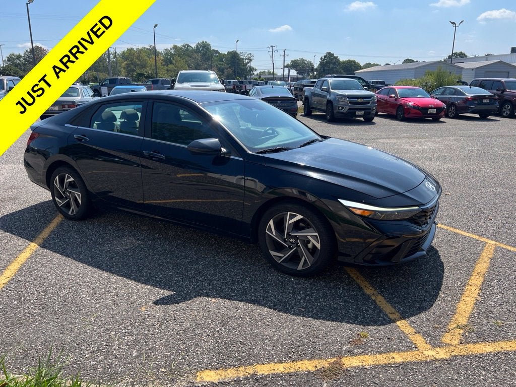 2025 Hyundai ELANTRA SEL Convenience