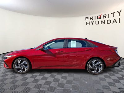 2024 Hyundai ELANTRA SEL
