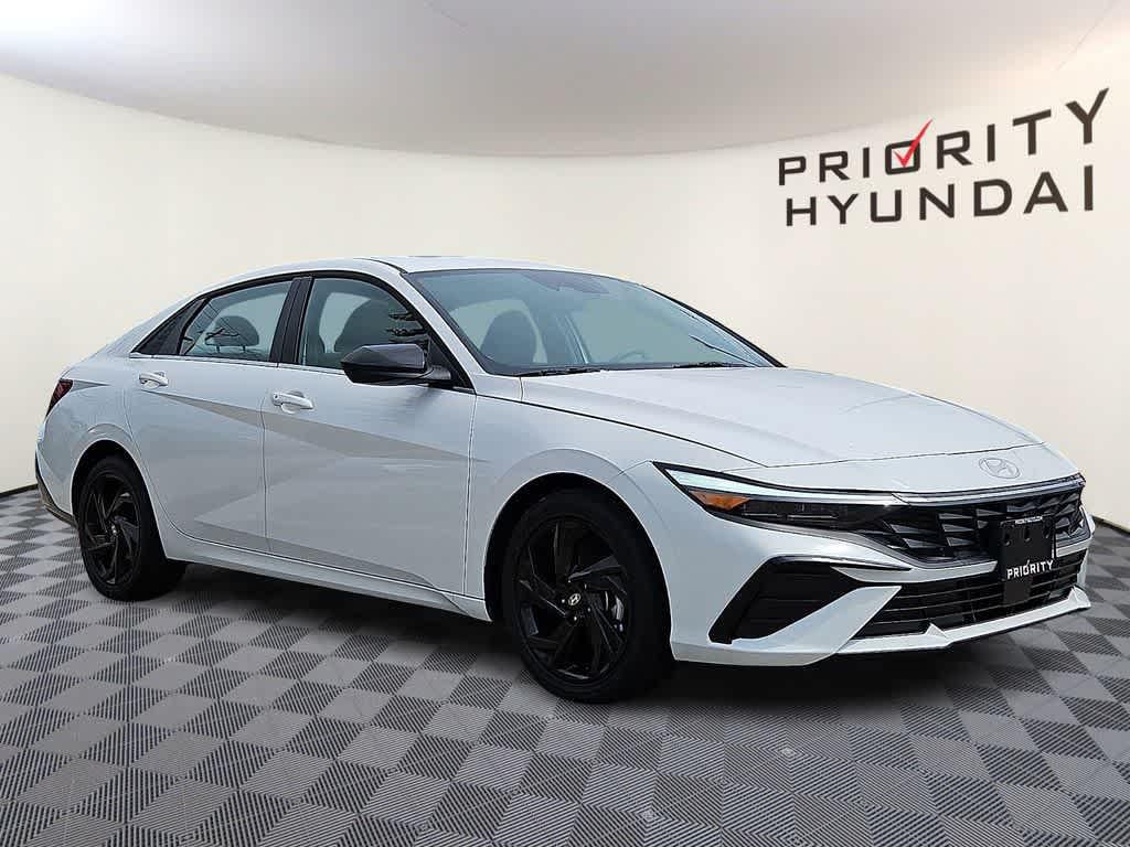 2026 Hyundai ELANTRA SEL Sport Premium